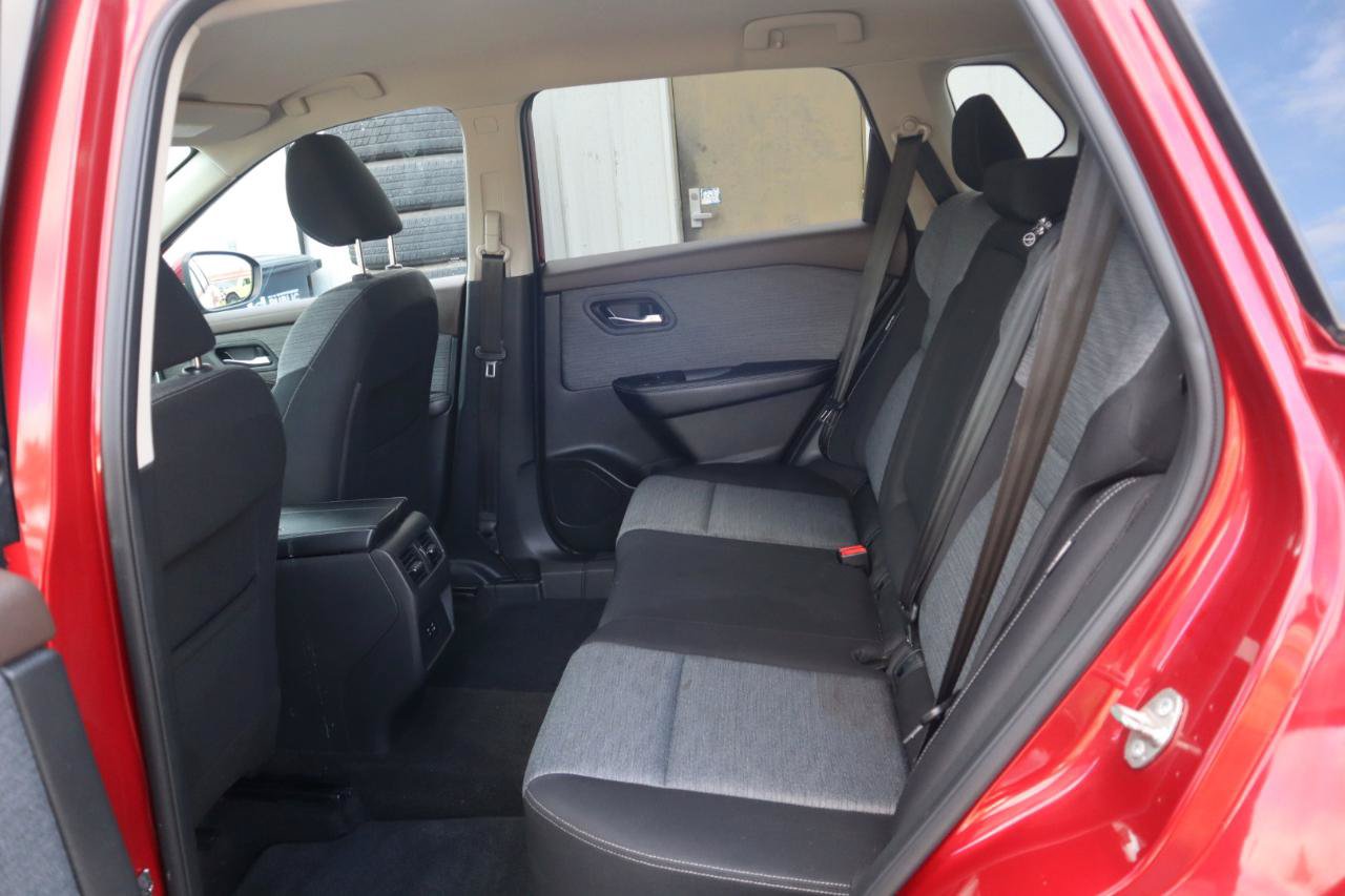 Used 2021 Nissan Rogue SV AWD/4WD image 50