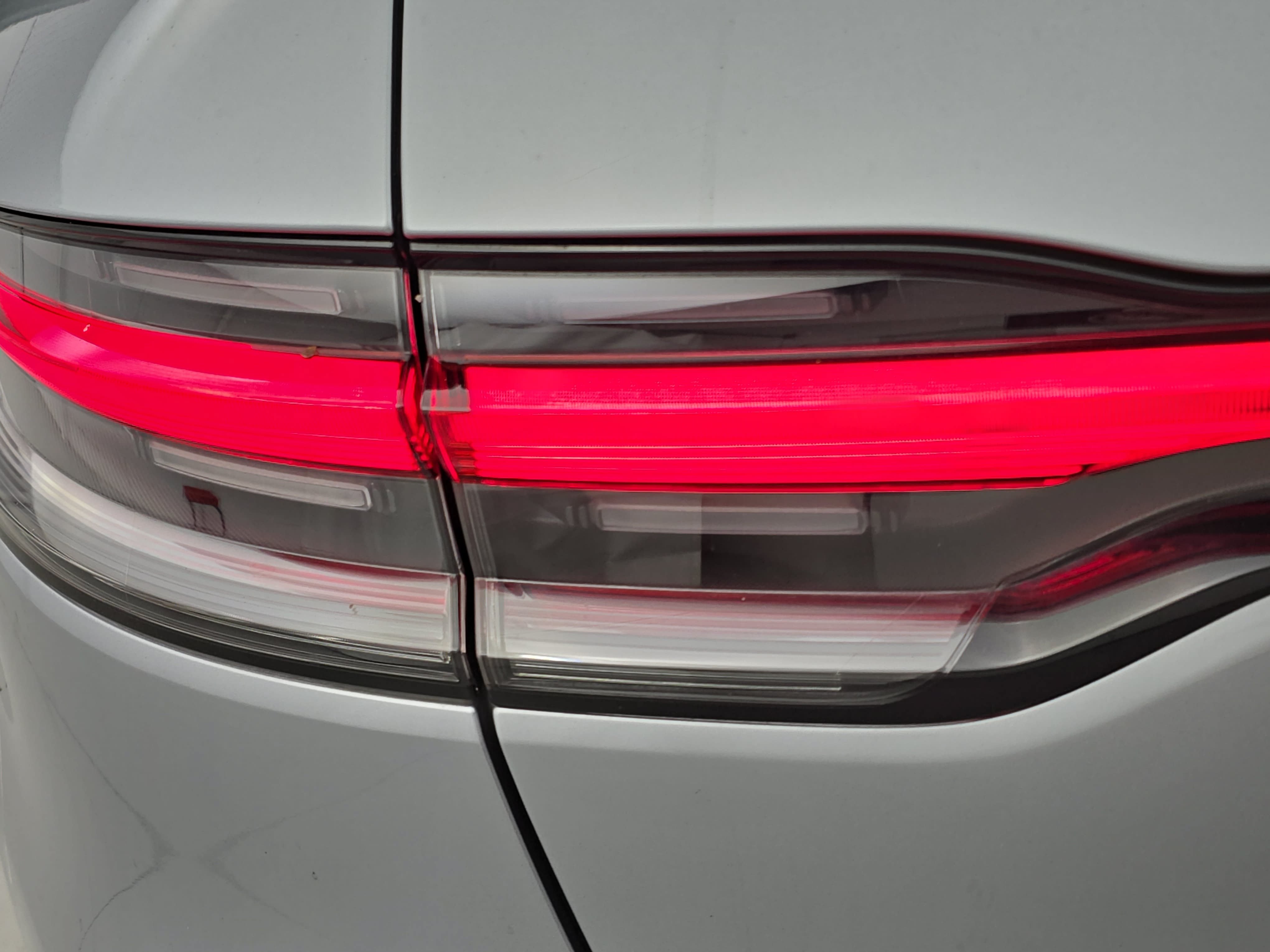 Certified 2024 Porsche Macan S AWD/4WD image 37