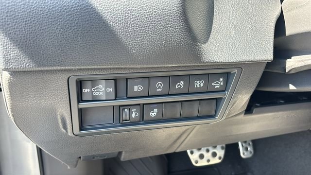New 2026 Toyota Tundra SR5 w/ TRD Off-Road Package AWD/4WD image 15