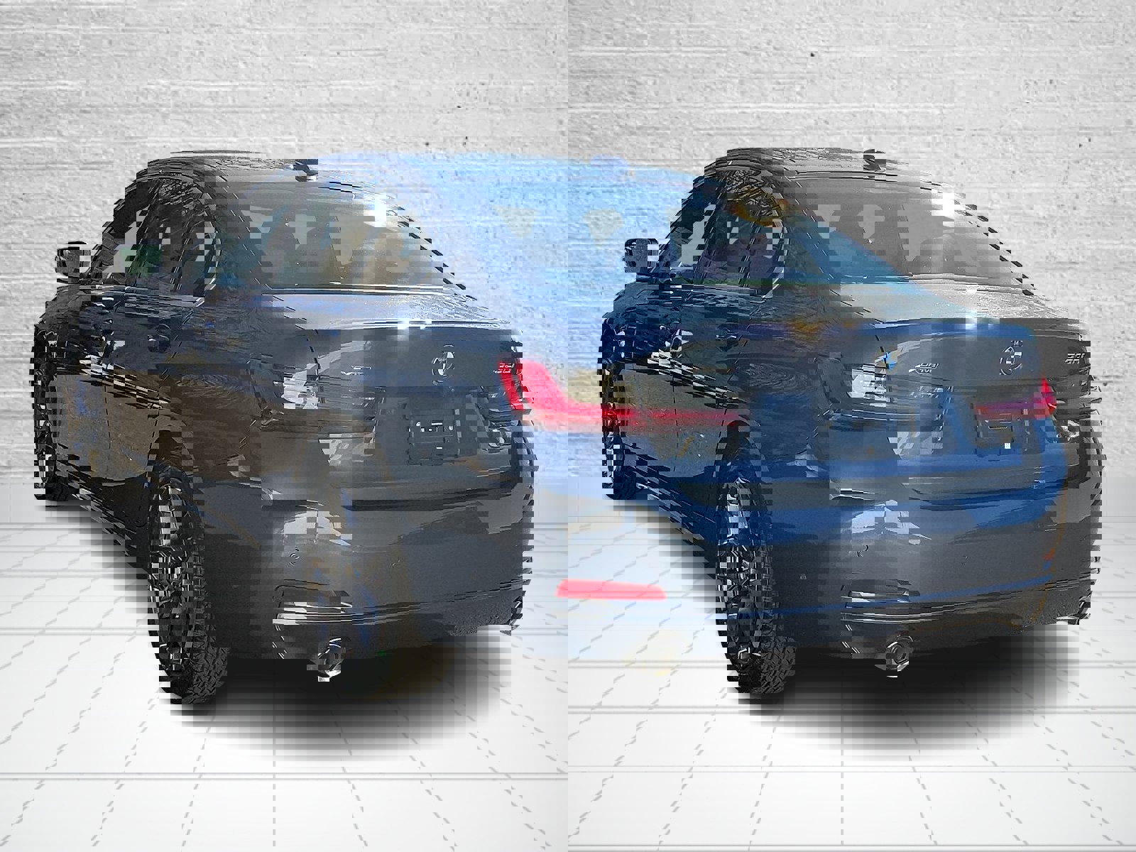 Used 2025 BMW 330i xDrive Sedan image 4