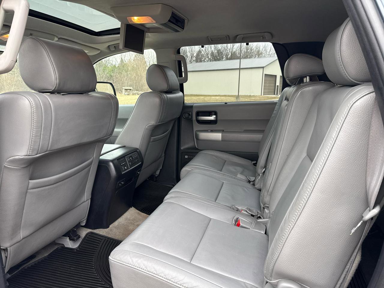 Used 2008 Toyota Sequoia Limited image 21