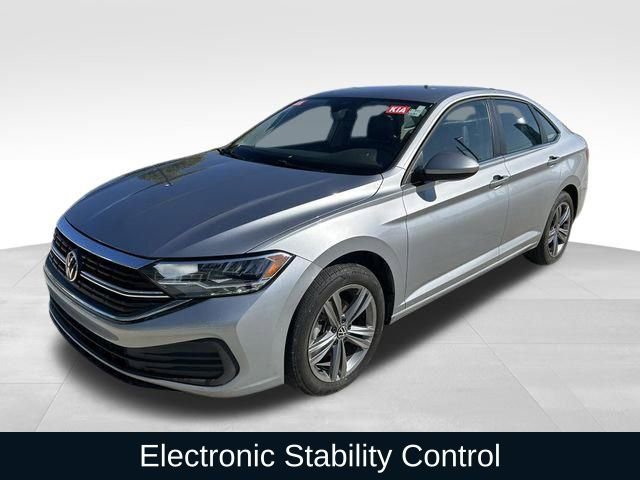 Used 2022 Volkswagen Jetta SE image 4