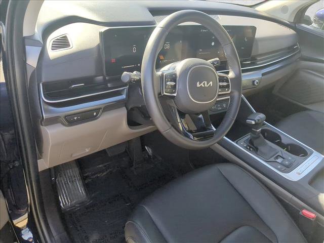 Used 2025 Kia Carnival image 10