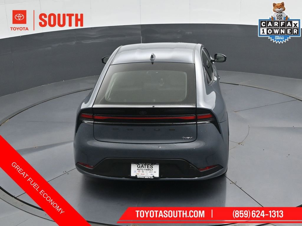 Used 2025 Toyota Prius LE FWD image 45