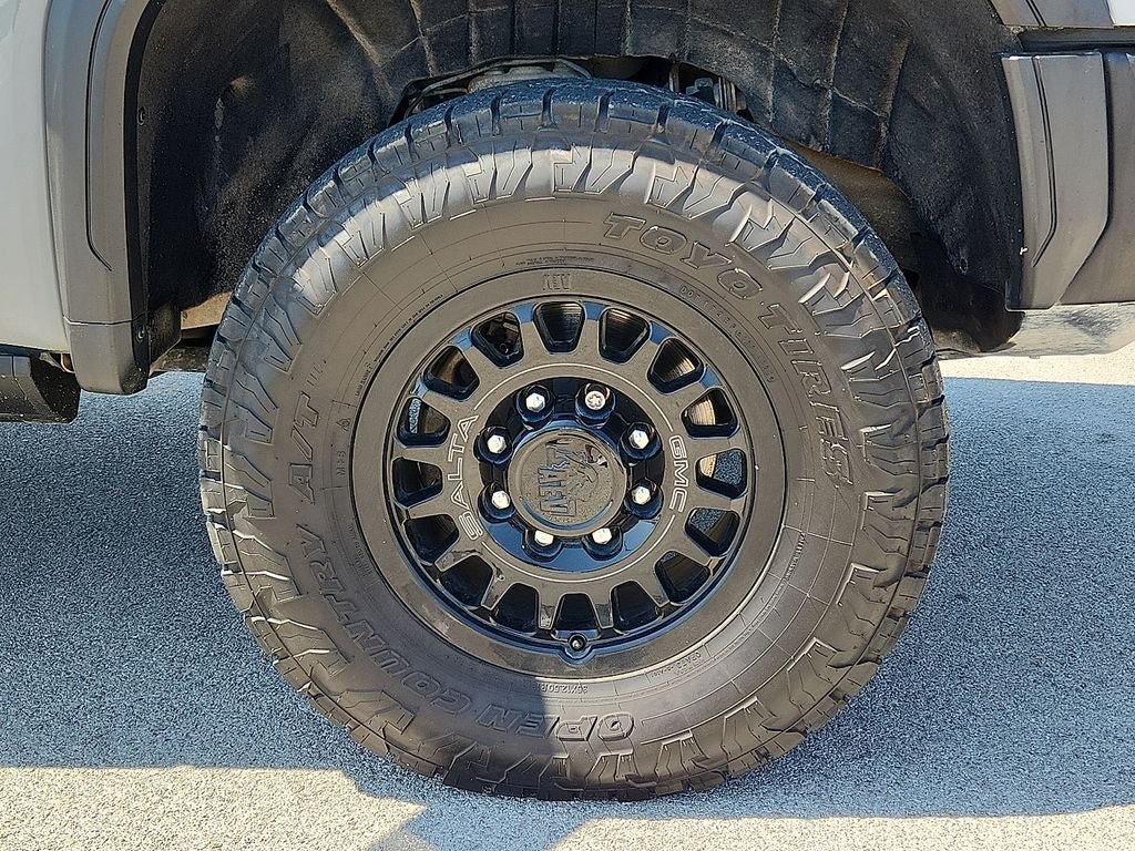 Used 2024 GMC Sierra 2500 AT4X w/ AT4X AEV Edition AWD/4WD image 8