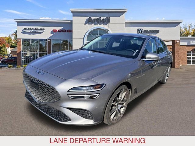 Used 2025 Genesis G70 2.5T image 4