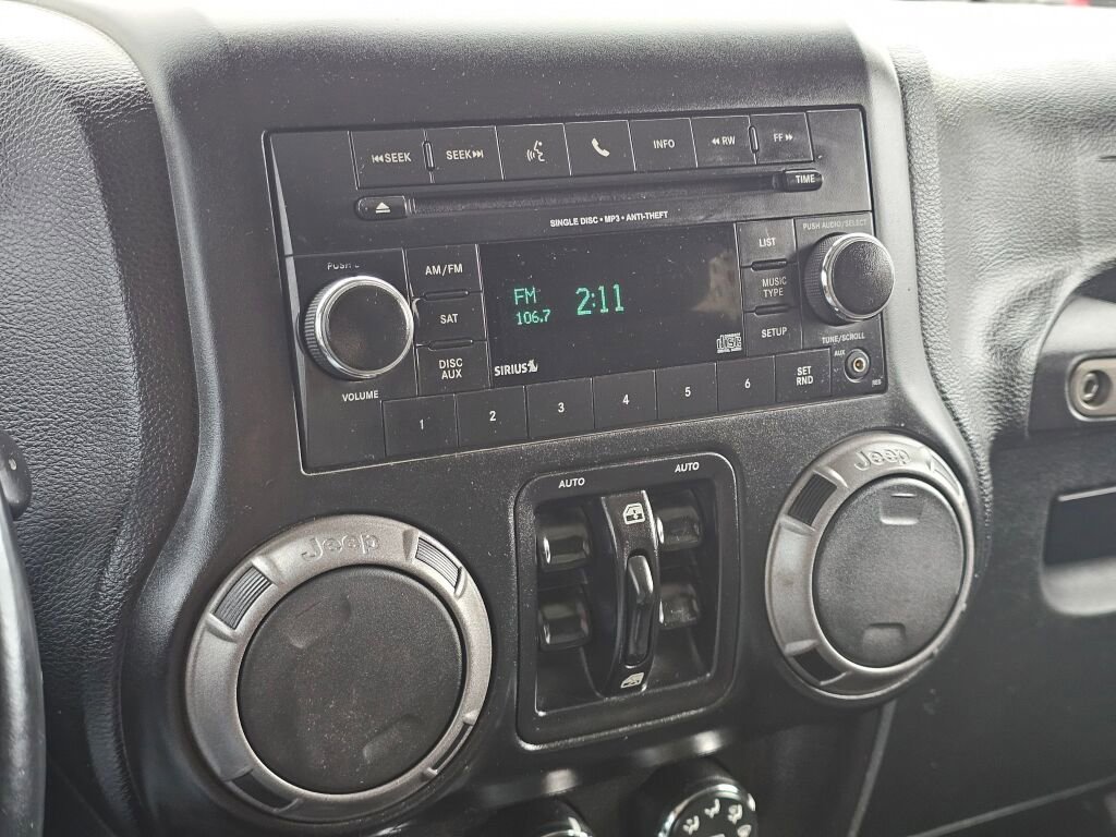 Used 2016 Jeep Wrangler Unlimited Sport image 21