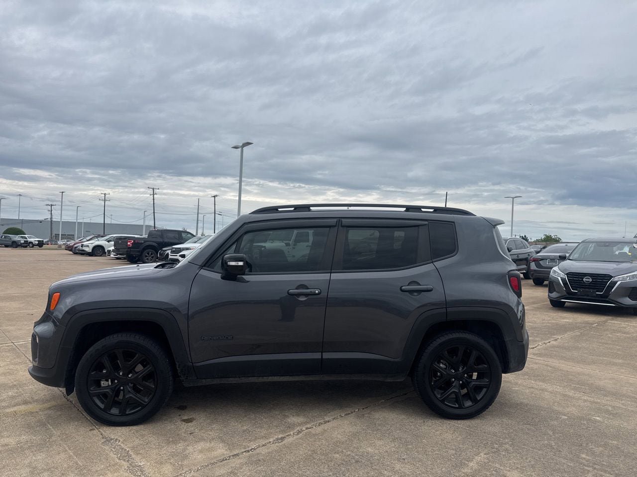 Used 2023 Jeep Renegade Altitude AWD/4WD image 11