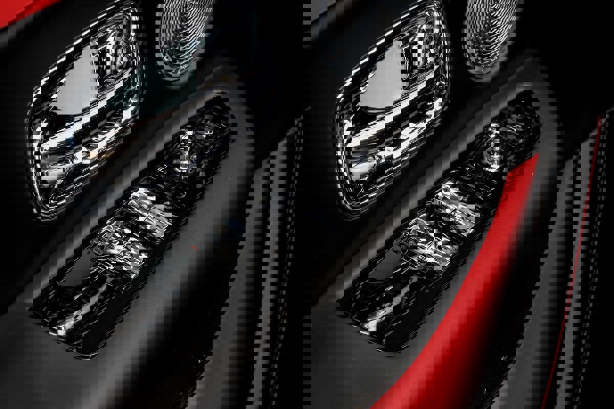 Used 2022 Rolls-Royce Cullinan Black Badge w/ Dark Exterior Package image 47