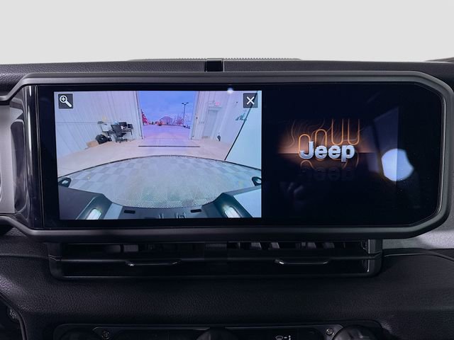Used 2024 Jeep Gladiator Willys image 13