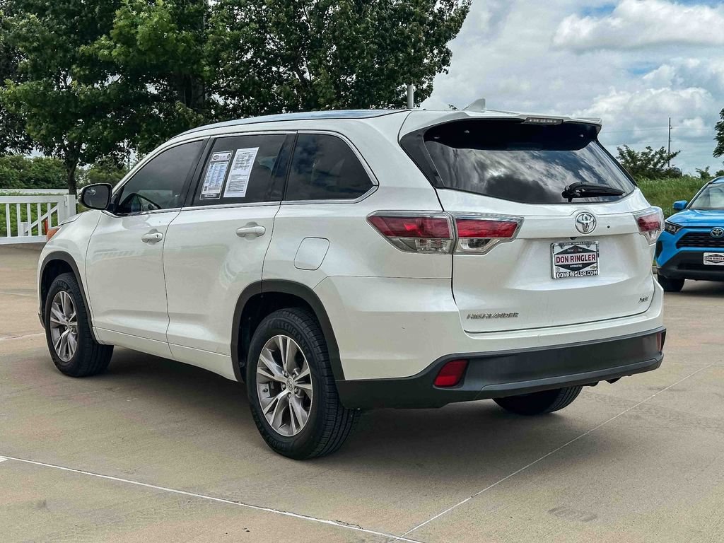 Used 2015 Toyota Highlander XLE FWD image 5