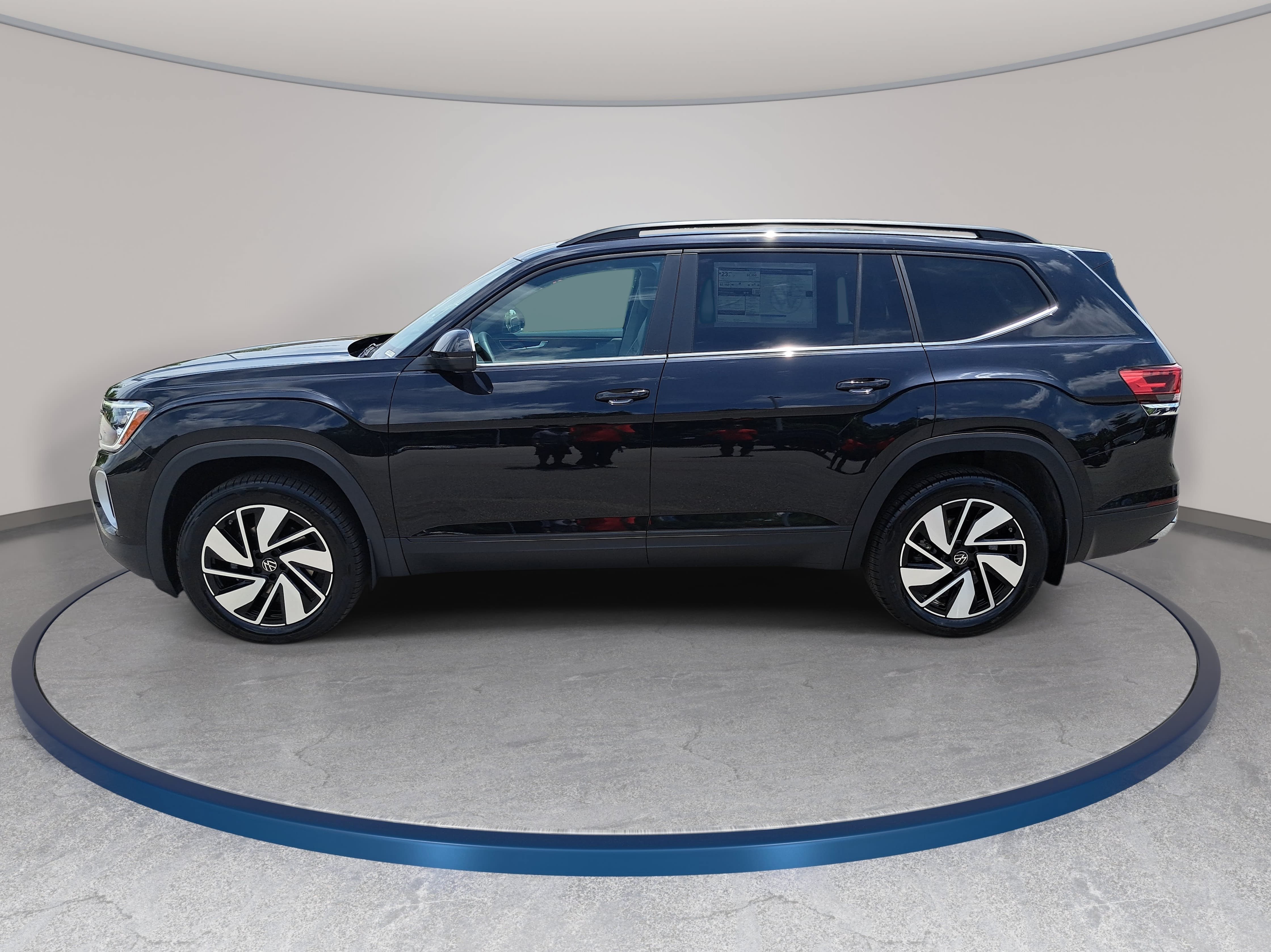 New 2026 Volkswagen Atlas SE FWD image 8