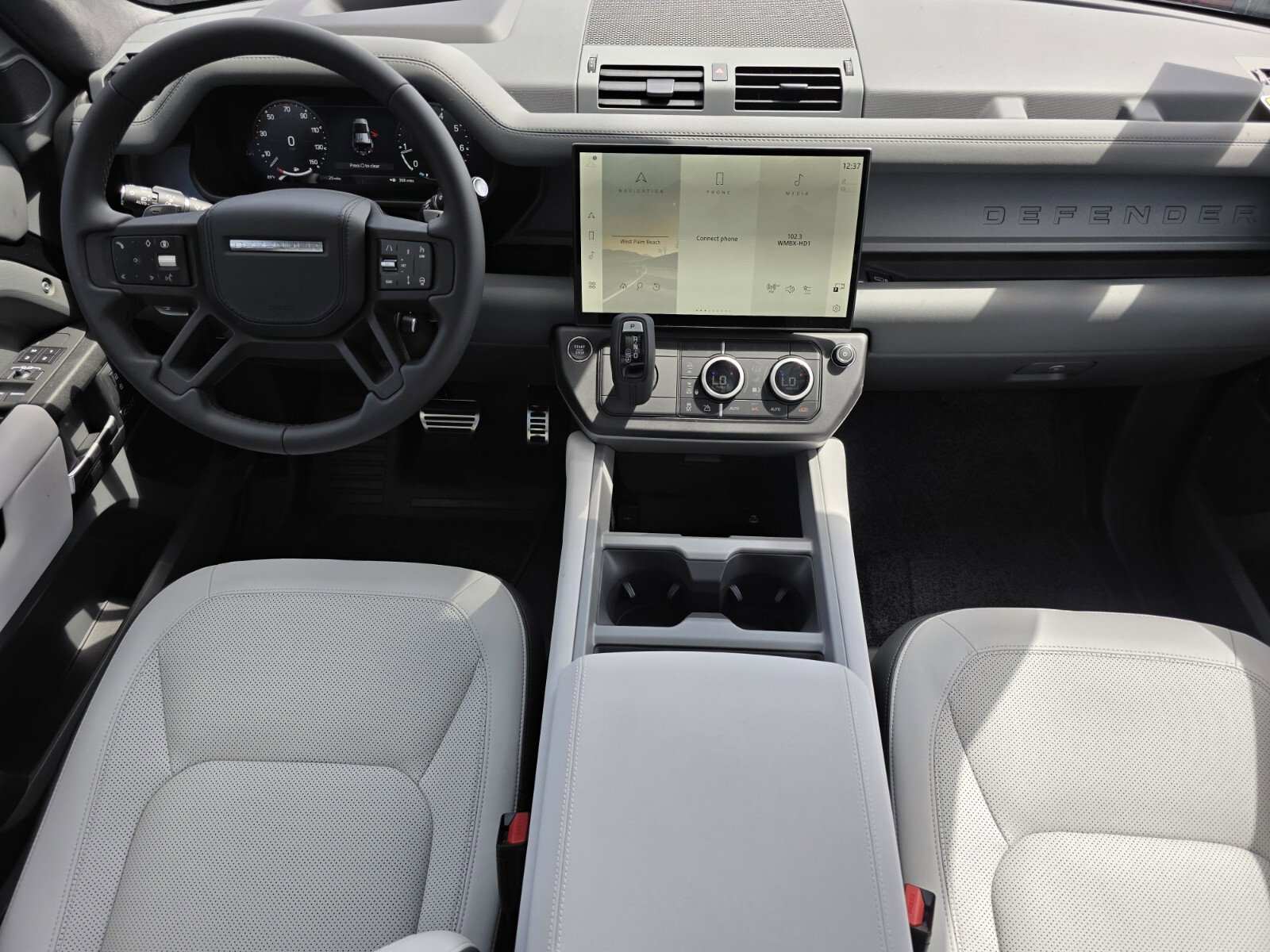 New 2026 Land Rover Defender 110 V8 image 4