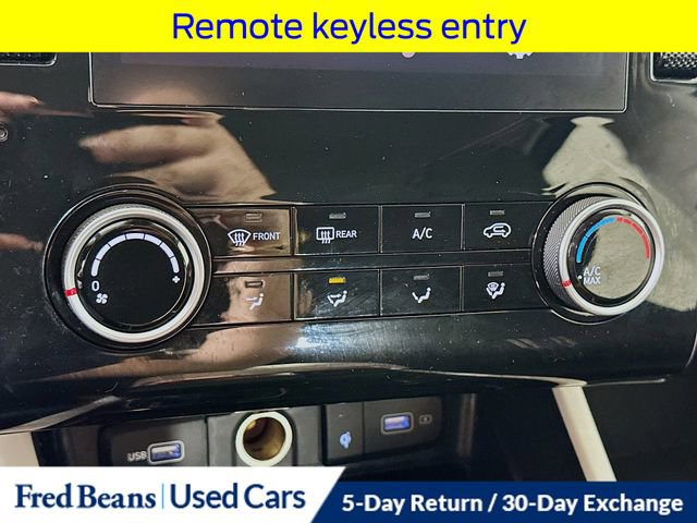 Used 2023 Hyundai Tucson SEL w/ Winter Package image 17