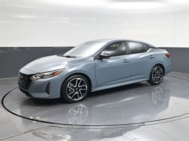 Used 2024 Nissan Sentra SR w/ SR Premium Package image 7