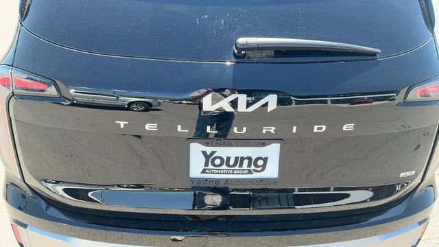 Used 2025 Kia Telluride SX w/ SX Captain's Chair Package AWD/4WD image 18
