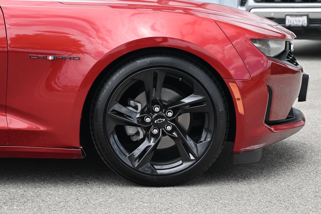 Used 2021 Chevrolet Camaro LT RWD image 11