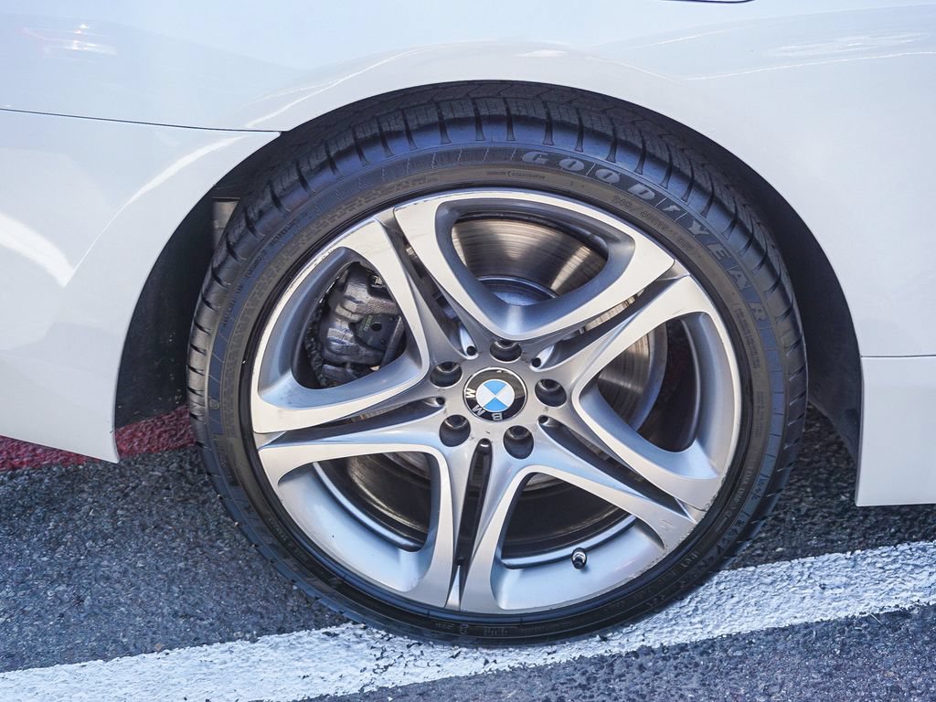 Used 2012 BMW 650i Convertible RWD image 8