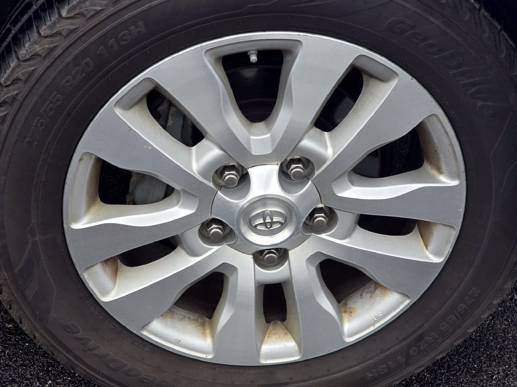 Used 2018 Toyota Sequoia Platinum AWD/4WD image 13