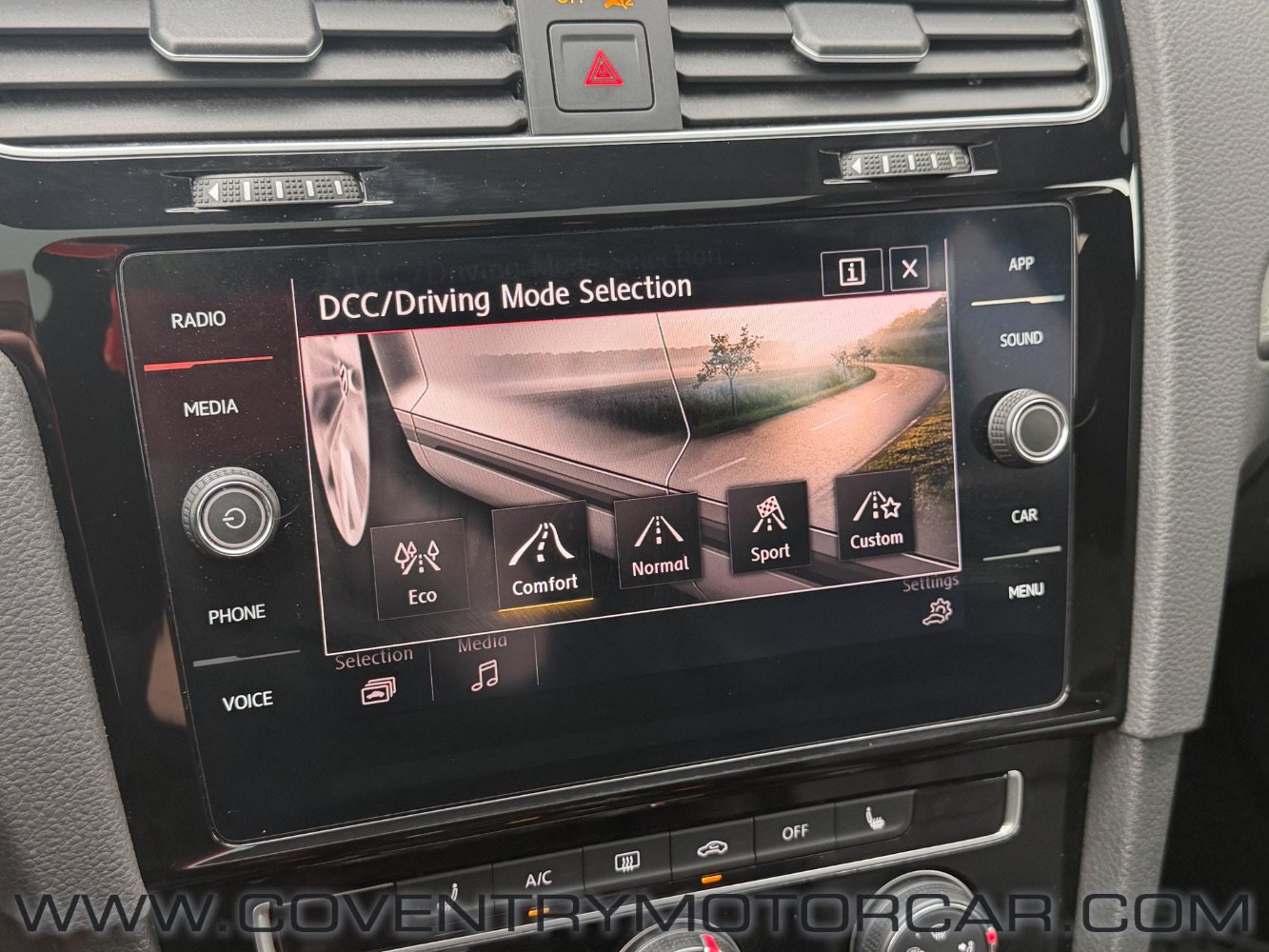 Used 2019 Volkswagen GTI SE w/ SE Experience Package FWD image 19