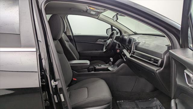 Used 2024 Kia Sportage LX image 23