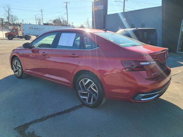 Used 2023 Volkswagen Jetta SEL image 9