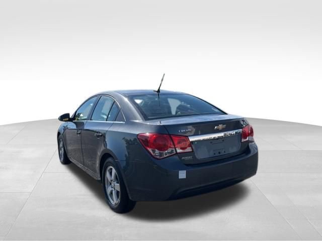 Used 2013 Chevrolet Cruze LT w/ Technology Package FWD image 3