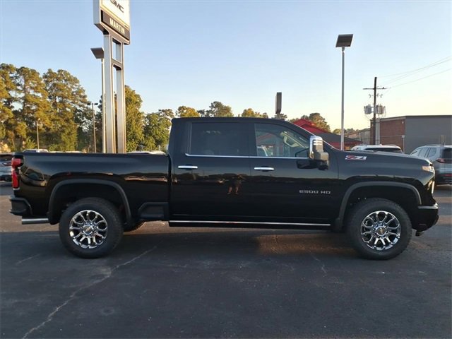 New 2026 Chevrolet Silverado 2500 LTZ w/ Z71 Chrome Sport Edition image 7