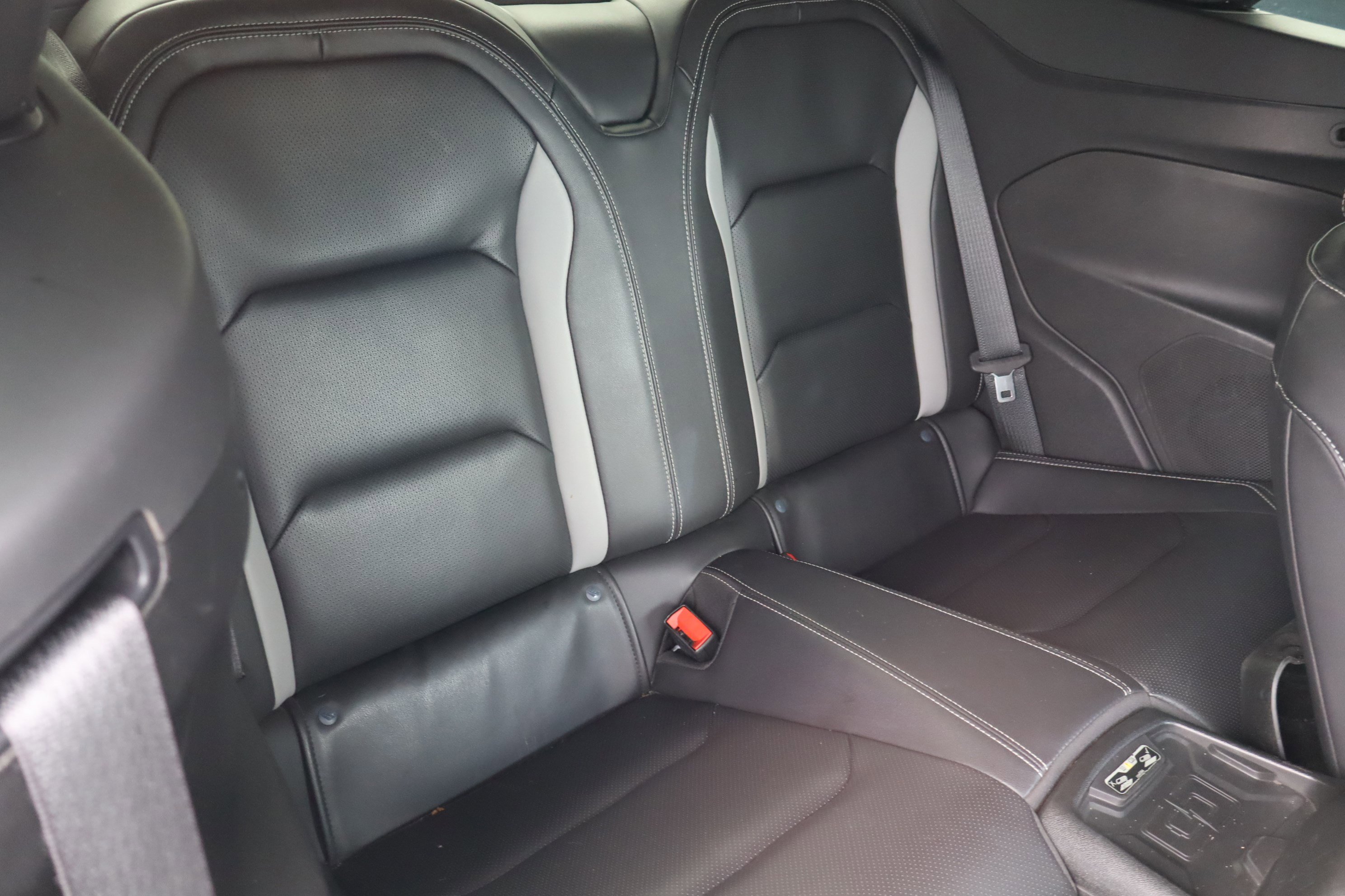 Used 2022 Chevrolet Camaro LT w/ RS Package image 32