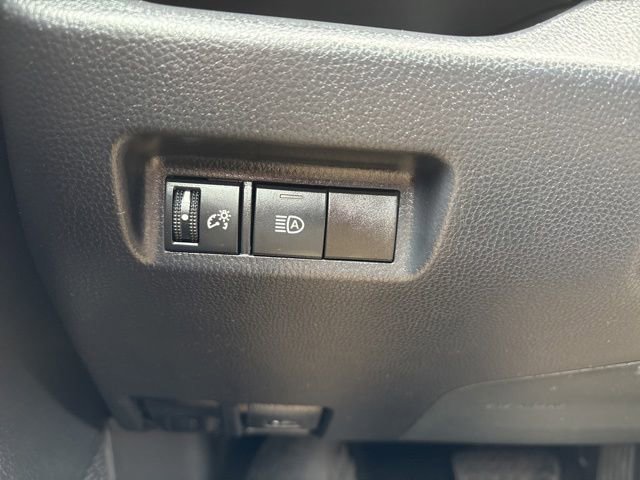 Used 2020 Toyota RAV4 LE w/ All Weather Liner Package AWD/4WD image 15