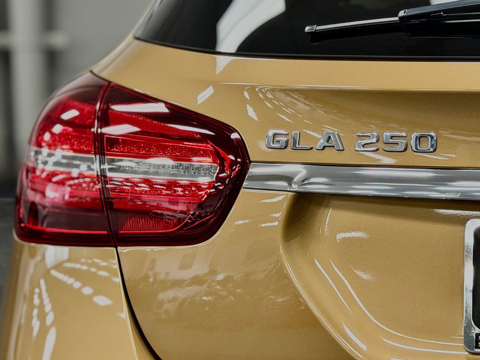 Used 2018 Mercedes-Benz GLA 250 4MATIC image 13