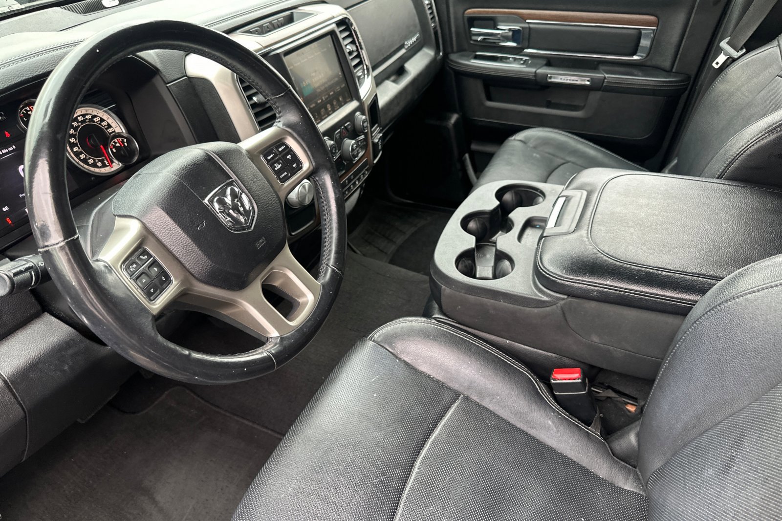 Used 2017 RAM 1500 Laramie image 10