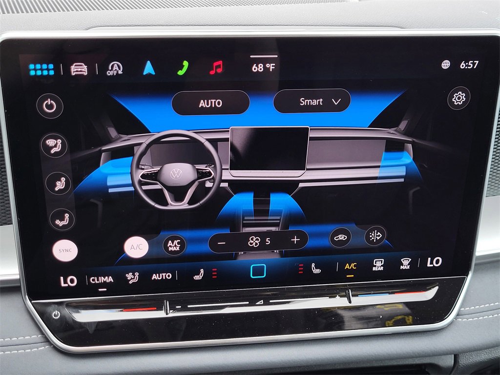 New 2025 Volkswagen Tiguan SE image 14