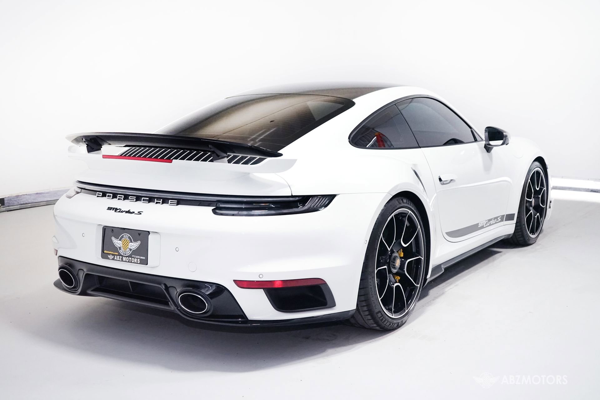 Used 2025 Porsche 911 Turbo S AWD/4WD image 5