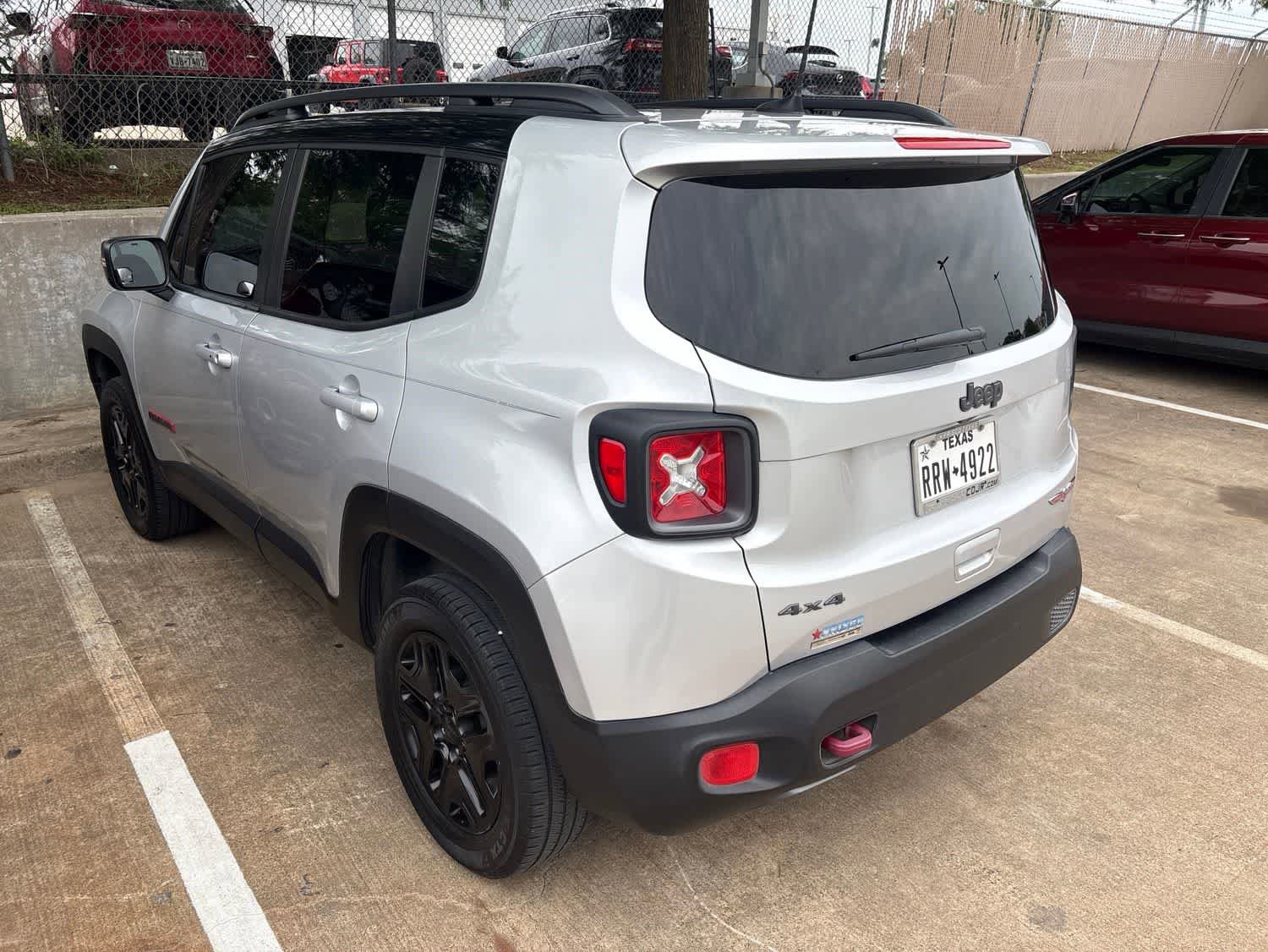 Used 2018 Jeep Renegade Trailhawk AWD/4WD image 4