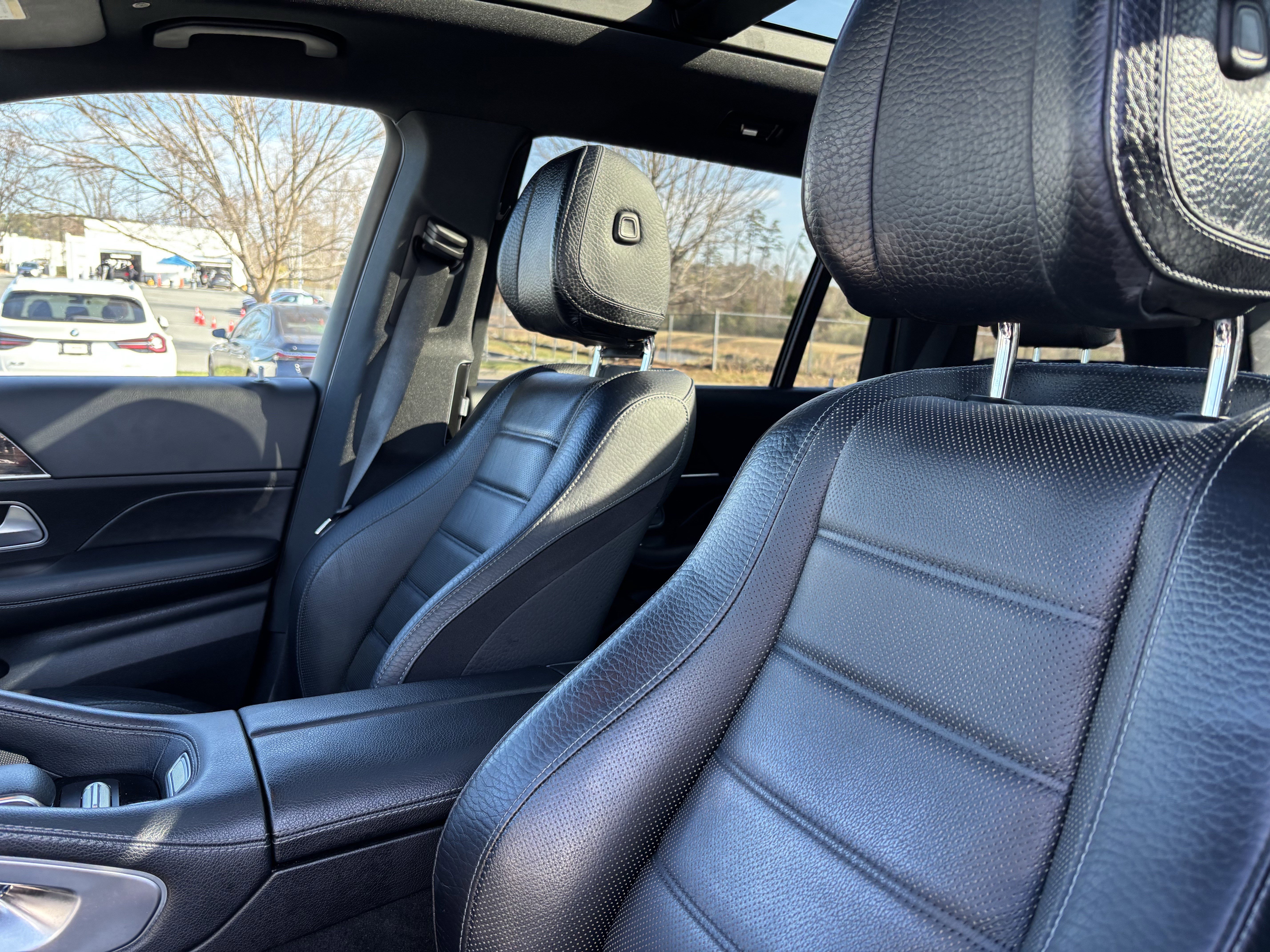 Used 2021 Mercedes-Benz GLS 580 4MATIC image 16