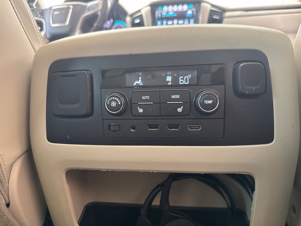Used 2018 GMC Yukon XL Denali w/ Denali Ultimate Package AWD/4WD image 23