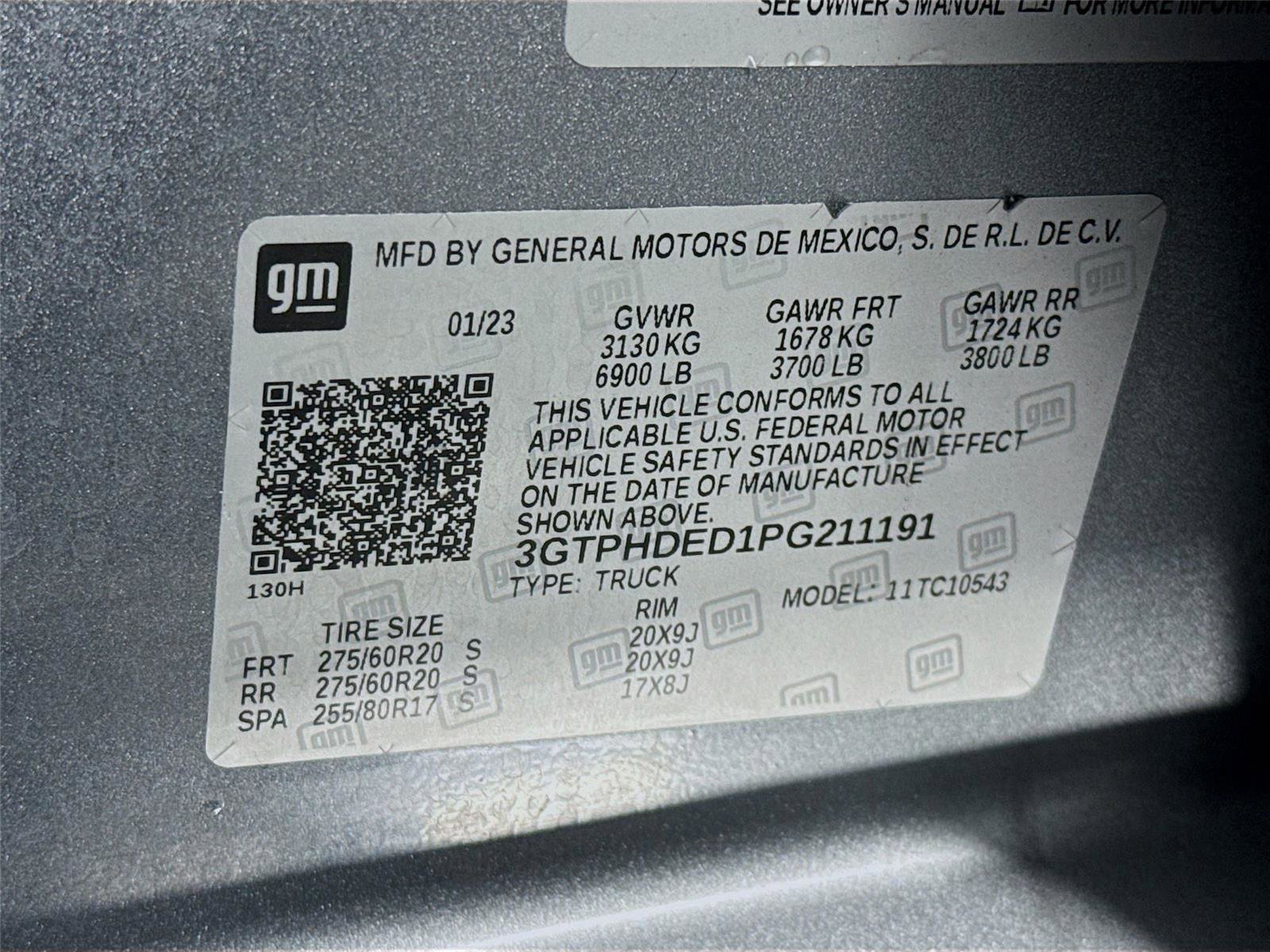 Used 2023 GMC Sierra 1500 SLT w/ SLT Premium Package RWD image 32