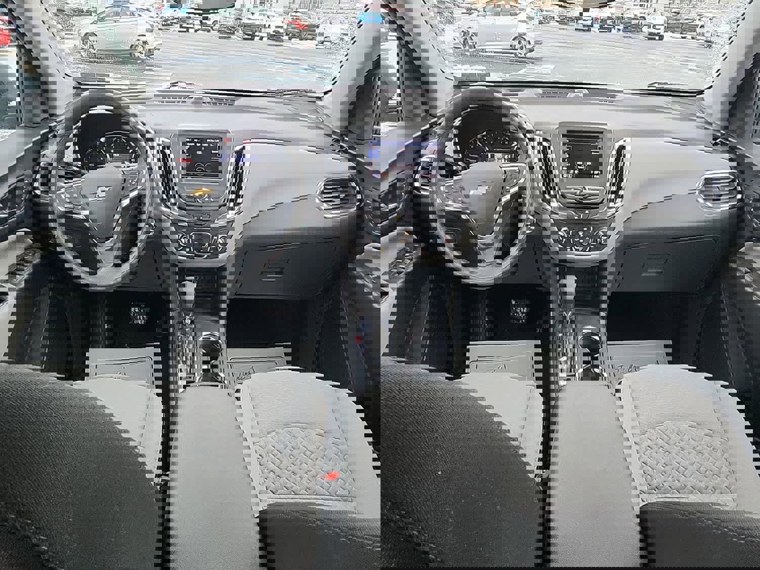 Used 2023 Chevrolet Equinox LS w/ LS Convenience Package image 16