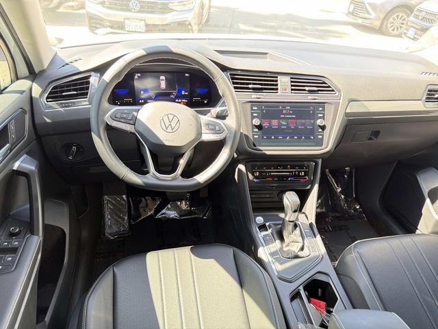 Certified 2023 Volkswagen Tiguan SE FWD image 7