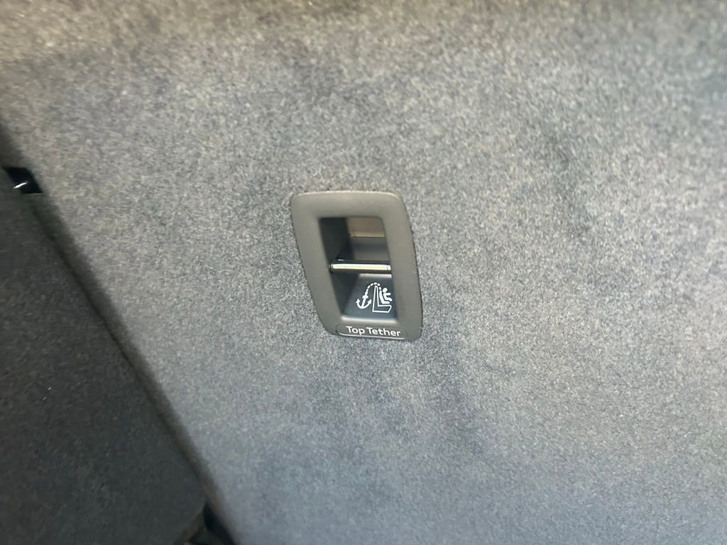 Used 2023 Audi Q4 e-tron Premium w/ Convenience Package image 45