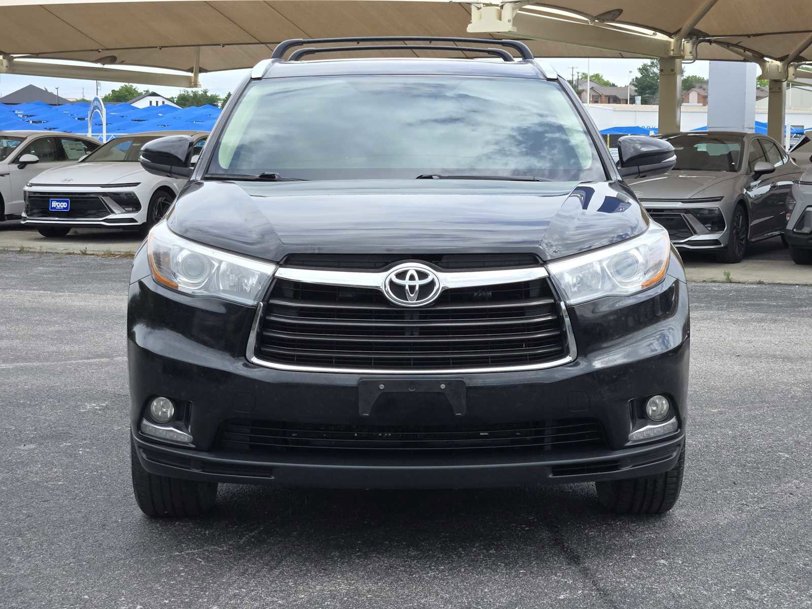 Used 2015 Toyota Highlander Limited FWD image 2