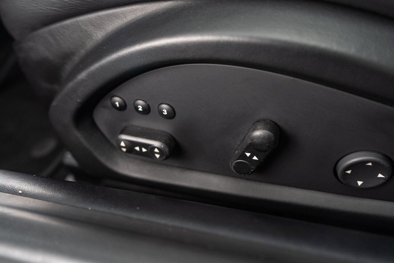 Used 2014 Ferrari F12 Berlinetta RWD image 39