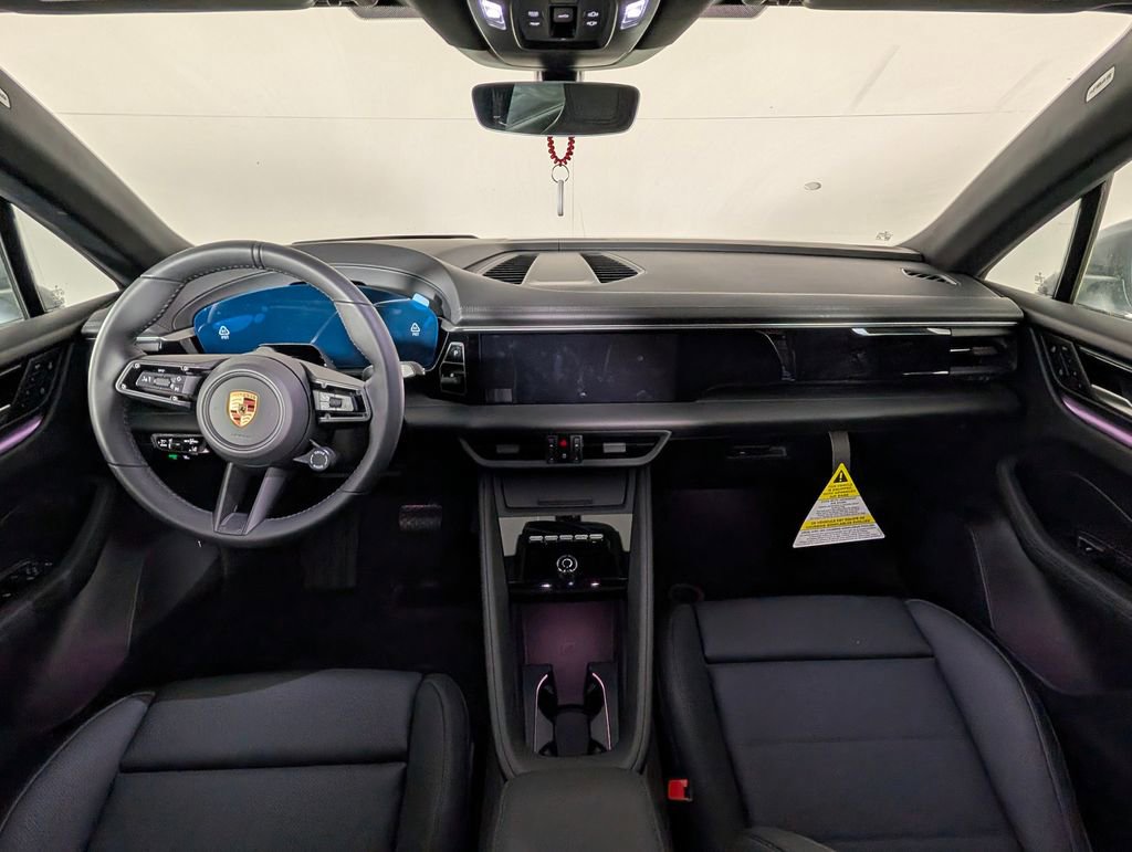 New 2026 Porsche Macan 4 Electric image 20