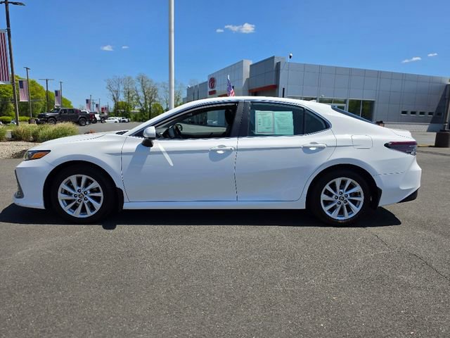 Used 2024 Toyota Camry LE FWD image 4