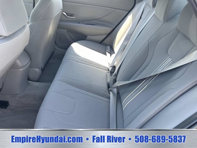 Used 2023 Hyundai Elantra SEL FWD image 13