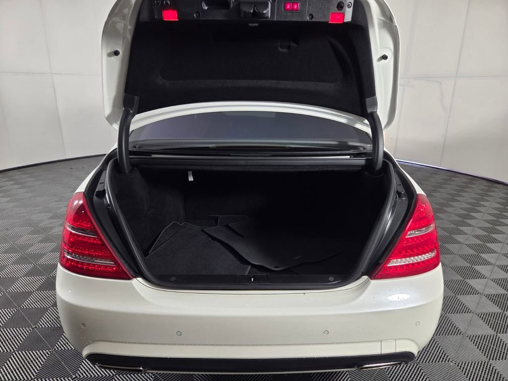 Used 2011 Mercedes-Benz S 550 4MATIC image 29