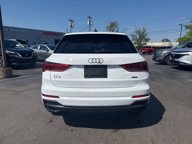 Used 2024 Audi Q3 2.0T Premium AWD/4WD image 3