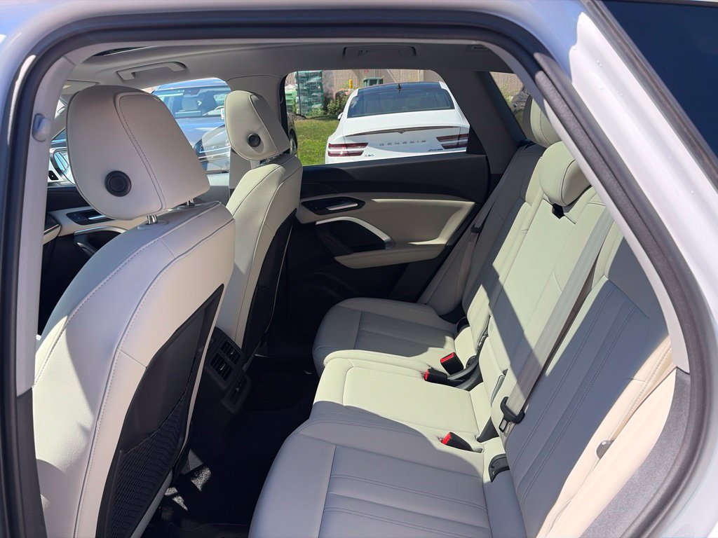 Used 2026 Audi Q5 Premium AWD/4WD image 19
