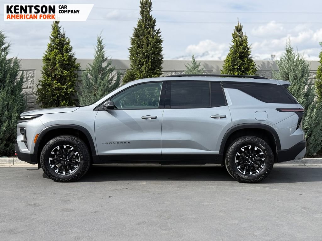 Used 2025 Chevrolet Traverse Z71 AWD/4WD image 4
